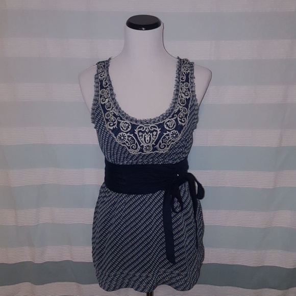 NBW, NWT Plaid top with metallic embroidery - Picture 1 of 8